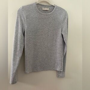 Abercrombie & Fitch Light Gray long sleeve cozy cloud knit tuckable crew top